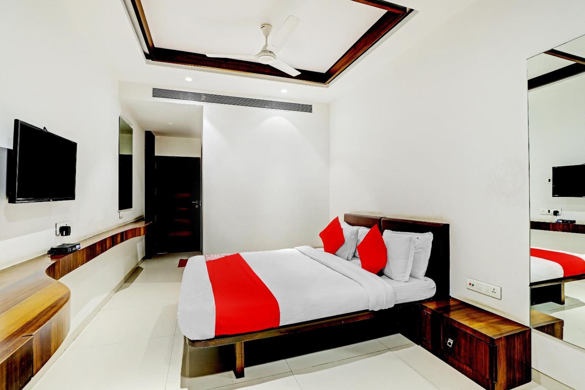 Hotel O Rishta And Jahan Banquet And Rooms Bhatha Kültér fotó